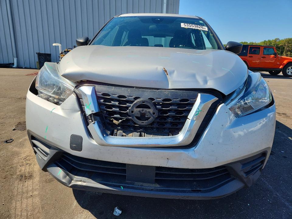 53553826 :رقم المزاد ، 3N1CP5BV9LL562701 vin ، 2020 Nissan Kicks مزاد بيع
