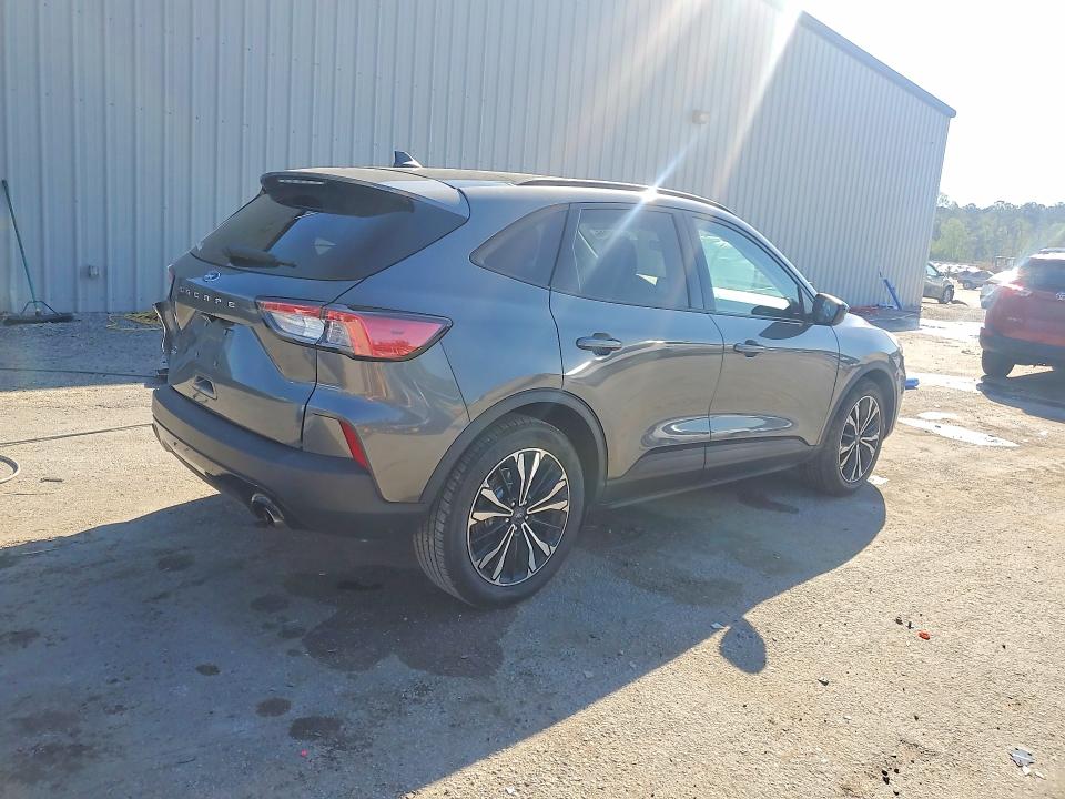 2022 Ford Escape მანქანა იყიდება აუქციონზე, vin: 1FMCU0G67NUA10807, აუქციონის ნომერი: 52506896