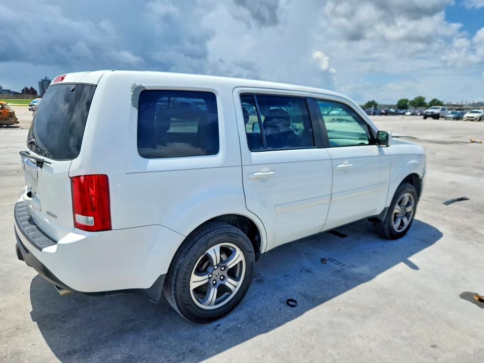 Продажа на аукционе авто 2015 Honda Pilot, vin: 5FNYF3H30FB026917, номер лота: 53928486