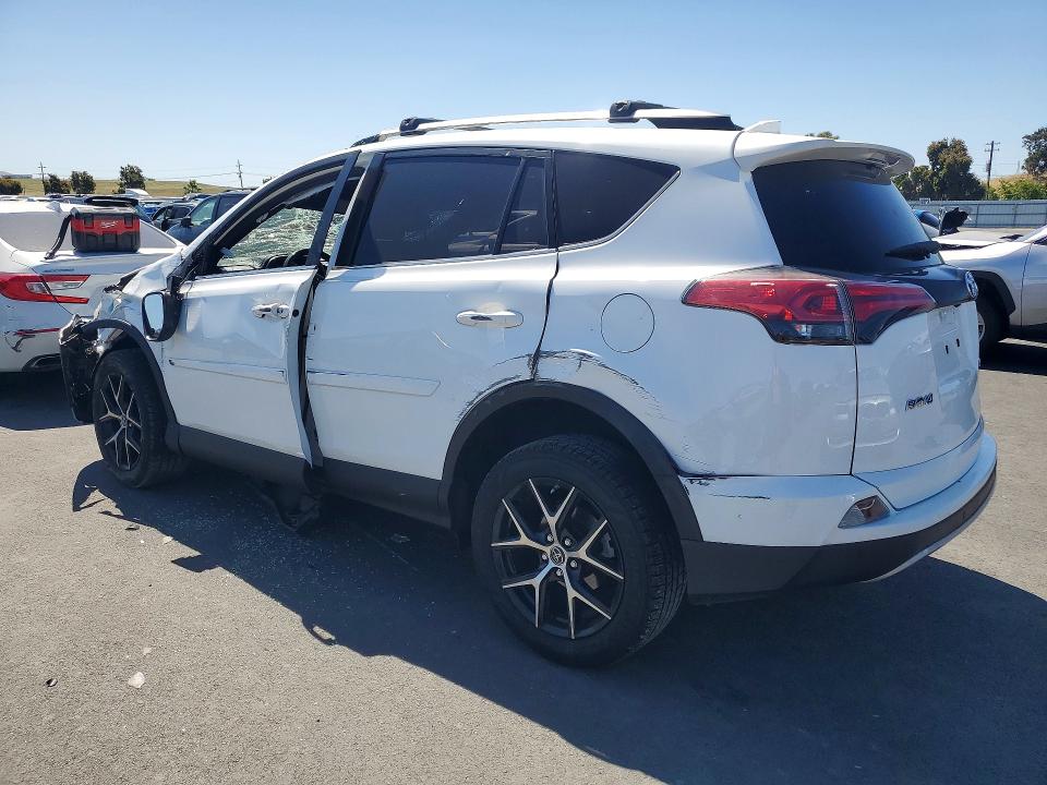 Продажа на аукционе авто 2018 Toyota Rav4, vin: JTMNFREV2JJ198363, номер лота: 53630466