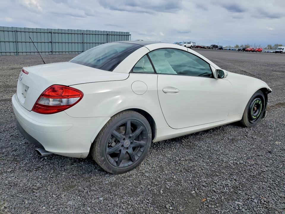 51797556 :رقم المزاد ، WDBWK54FX6F102006 vin ، 2006 Mercedes-benz Slk مزاد بيع