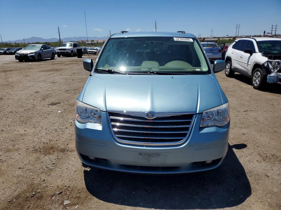 2010 Chrysler Town & Country მანქანა იყიდება აუქციონზე, vin: 2A4RR5D17AR183427, აუქციონის ნომერი: 52765206
