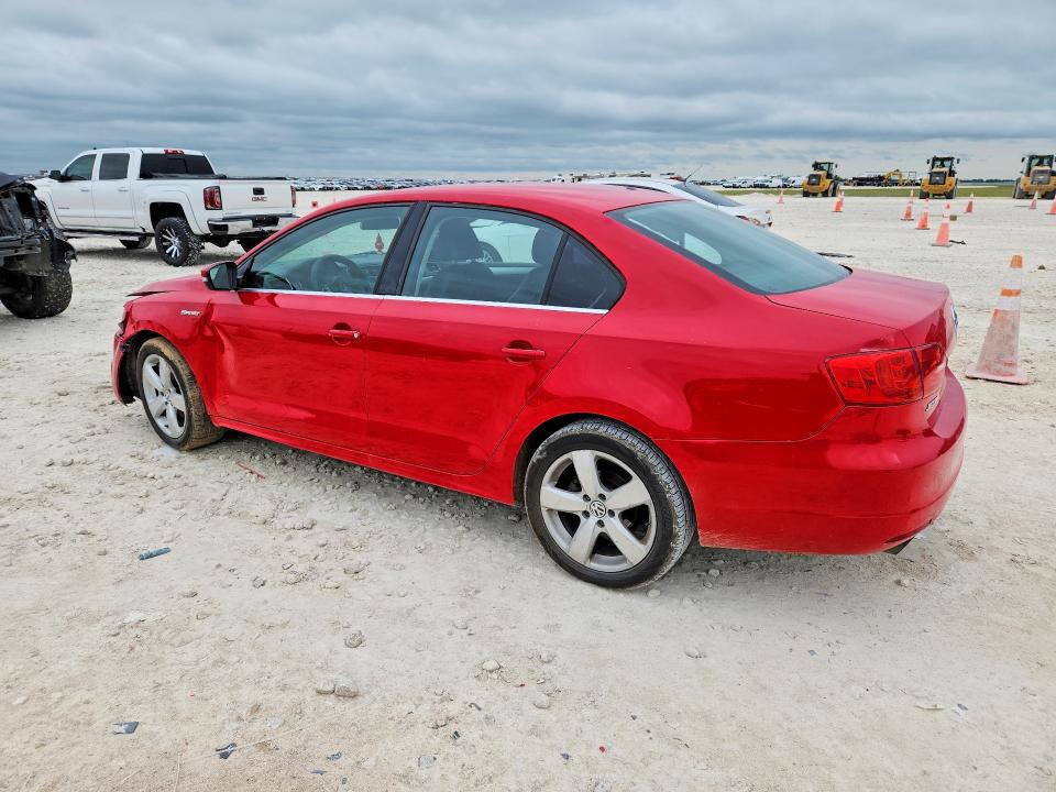 52772636 :رقم المزاد ، 3VWDP7AJ7DM217736 vin ، 2013 Volkswagen Jetta مزاد بيع