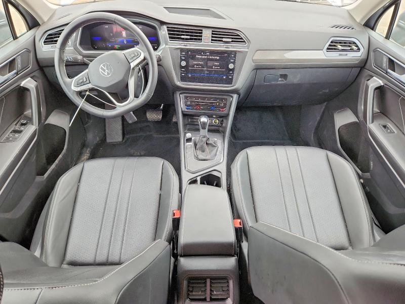 54450796 :رقم المزاد ، 3VV3B7AX2PM131645 vin ، 2023 Volkswagen Tiguan مزاد بيع