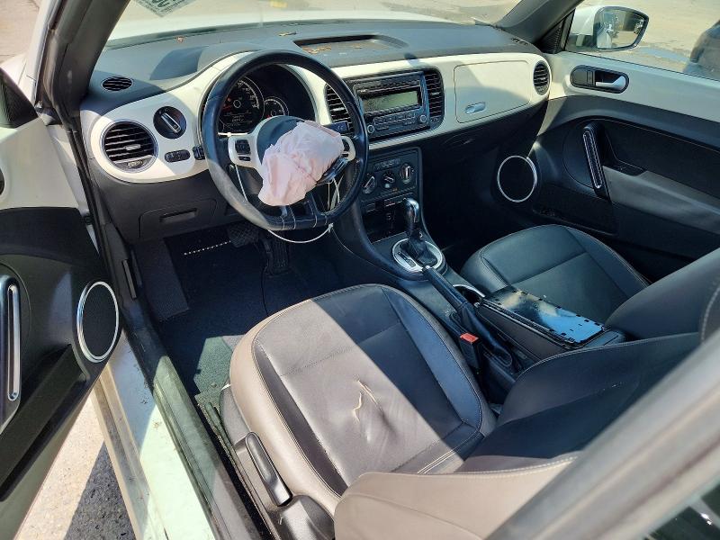 53224446 :رقم المزاد ، 3VWJX7AT9EM611454 vin ، 2014 Volkswagen Beetle مزاد بيع