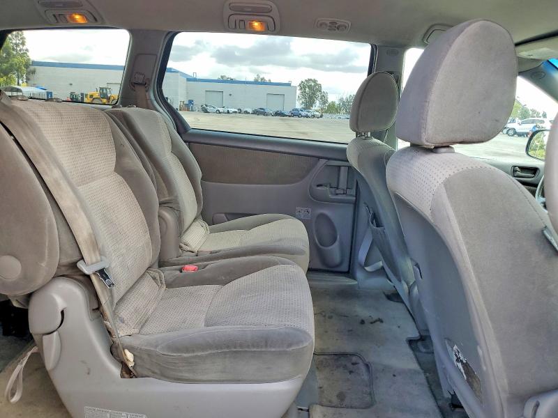 Продажа на аукционе авто 2010 Toyota Sienna, vin: 5TDKK4CC0AS297799, номер лота: 52219756