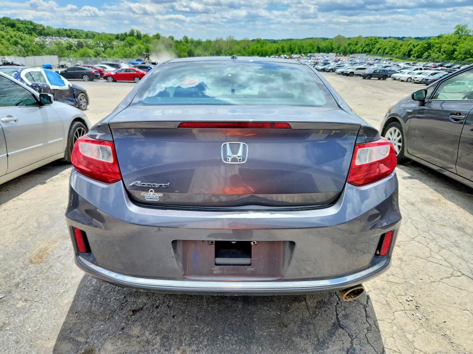 2015 Honda Accord მანქანა იყიდება აუქციონზე, vin: 1HGCT1B83FA009826, აუქციონის ნომერი: 54557796