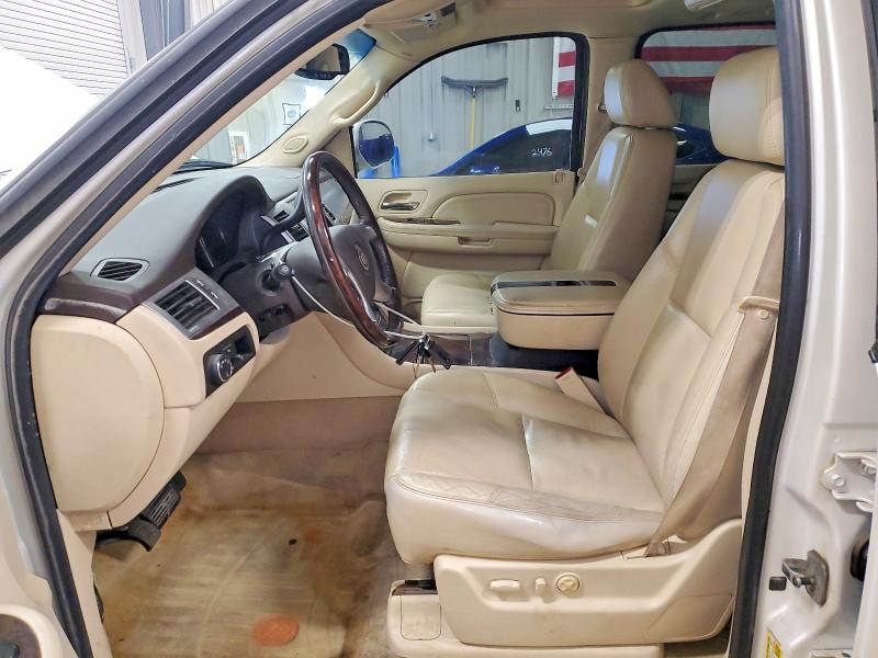 2008 Cadillac Escalade მანქანა იყიდება აუქციონზე, vin: 1GYFK66828R157003, აუქციონის ნომერი: 52248226