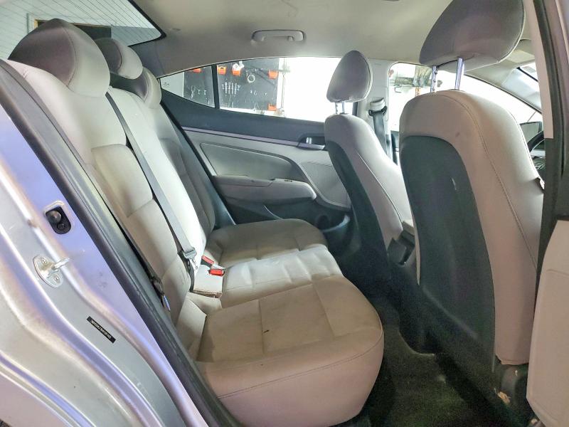 53923456 :رقم المزاد ، 5NPD84LF8HH181400 vin ، 2017 Hyundai Elantra مزاد بيع