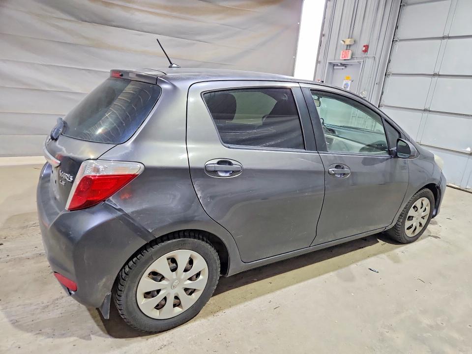 52191676 :رقم المزاد ، JTDKTUD36CD525671 vin ، 2012 Toyota Yaris مزاد بيع