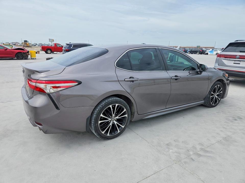 Aukcja sprzedaży 2018 Toyota Camry, vin: 4T1B11HK7JU582511, numer aukcji: 52596816