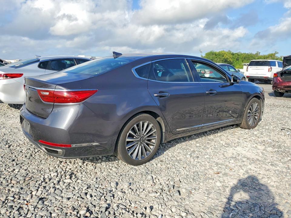 2018 Kia Cadenza მანქანა იყიდება აუქციონზე, vin: KNALB4J15J5120593, აუქციონის ნომერი: 54254346