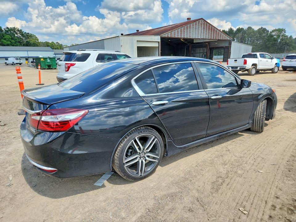 55457576 :رقم المزاد ، 1HGCR2F19HA252626 vin ، 2017 Honda Accord مزاد بيع