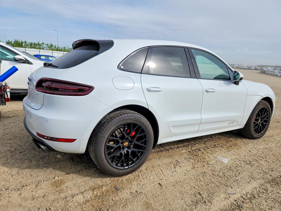 54478636 :رقم المزاد ، WP1AG2A52HLB53395 vin ، 2017 Porsche Macan مزاد بيع