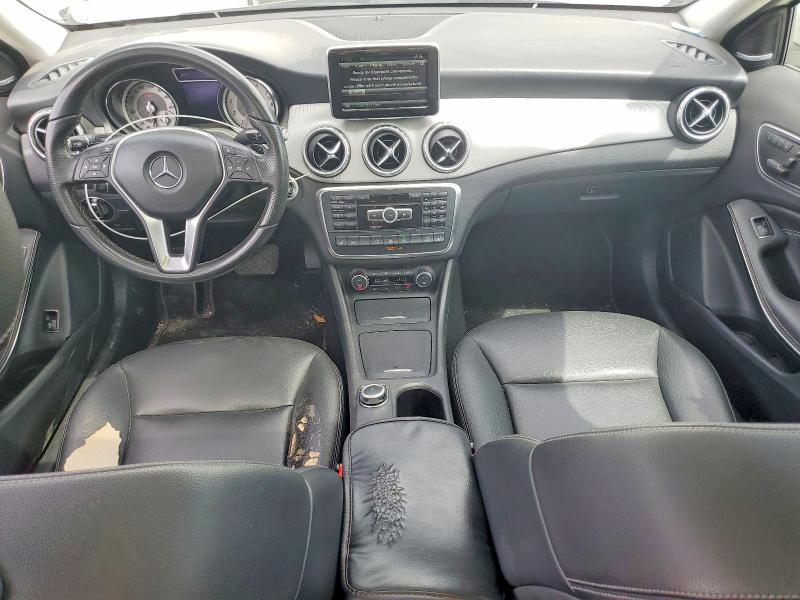 52233866 :رقم المزاد ، WDCTG4GB2FJ100881 vin ، 2015 Mercedes Benz Gla مزاد بيع