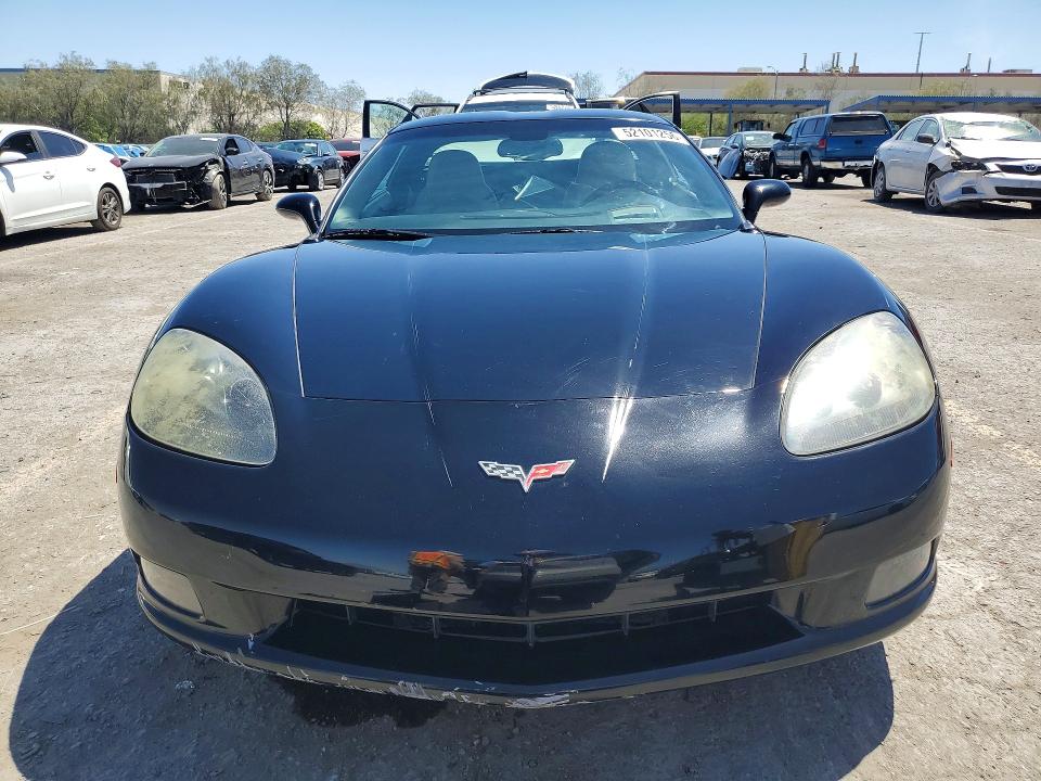 2005 Chevrolet Corvette მანქანა იყიდება აუქციონზე, vin: 1G1YY24U955103568, აუქციონის ნომერი: 52101256