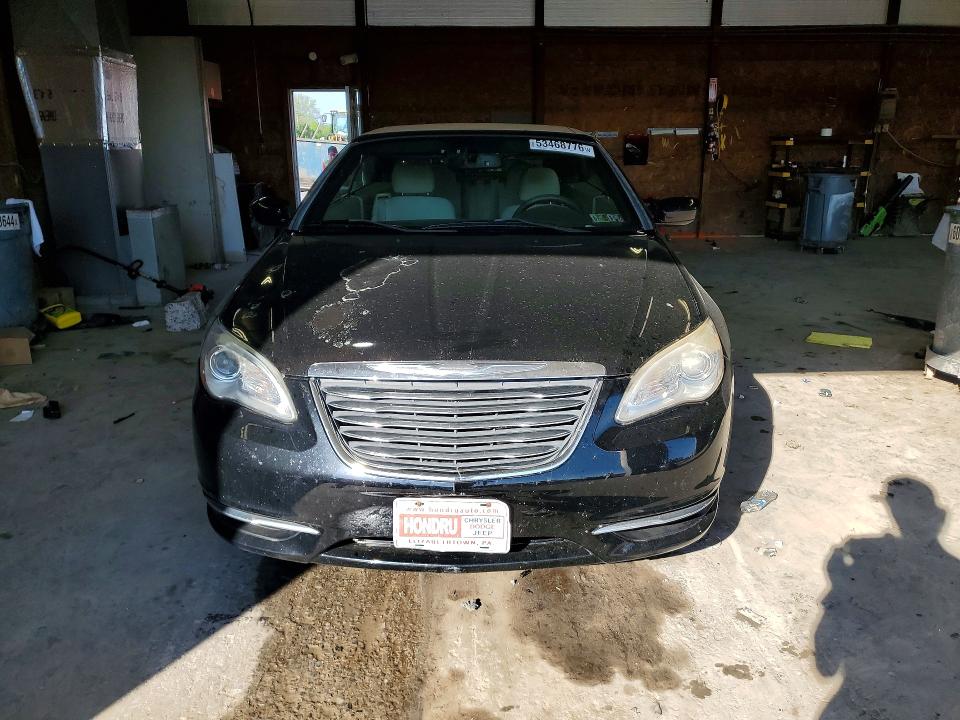 2011 Chrysler 200 მანქანა იყიდება აუქციონზე, vin: 1C3BC2EG6BN568409, აუქციონის ნომერი: 53468776