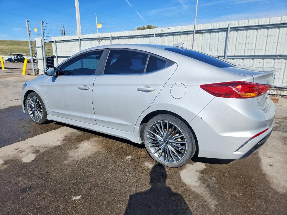 Продаж на аукціоні авто 2018 Hyundai Elantra, vin: KMHD04LB8JU519552, номер лоту: 54540516