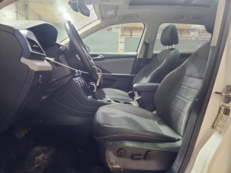 51424596 :رقم المزاد ، 3VVPX7B21NM088774 vin ، 2022 Volkswagen Taos مزاد بيع