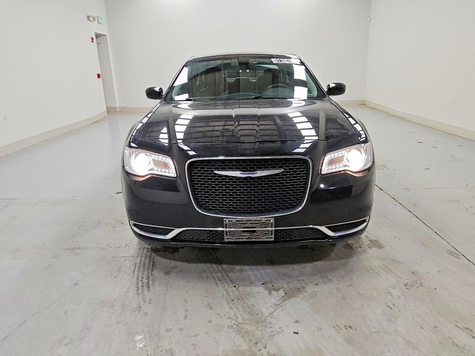 51106716 :رقم المزاد ، 2C3CCARG0NH205531 vin ، 2022 Chrysler 300 مزاد بيع