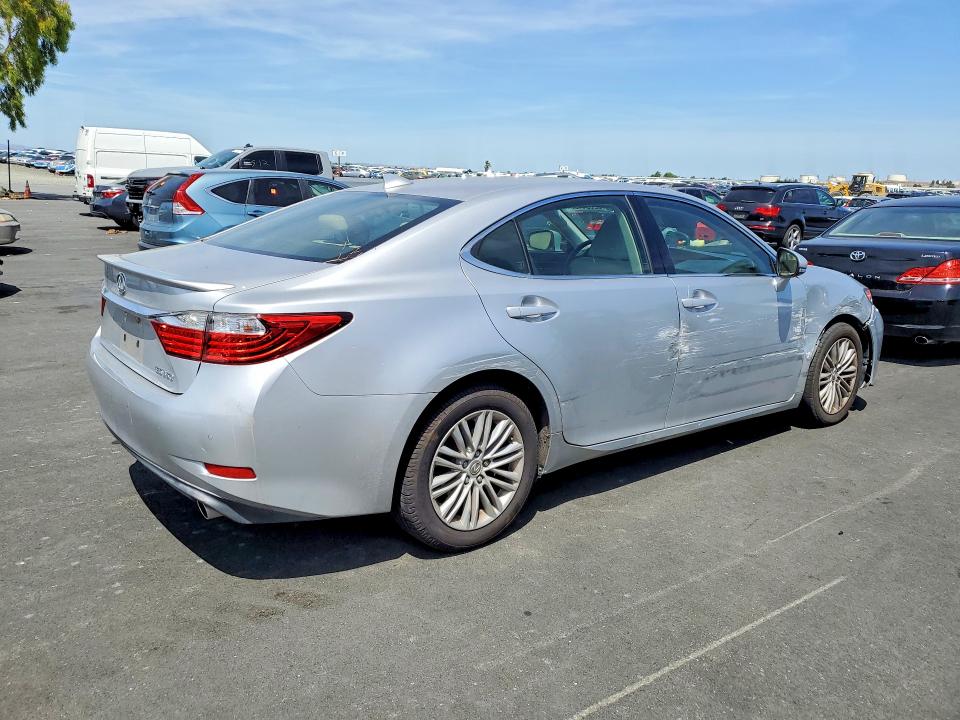 2015 Lexus Es მანქანა იყიდება აუქციონზე, vin: JTHBK1GG4F2202380, აუქციონის ნომერი: 52394486