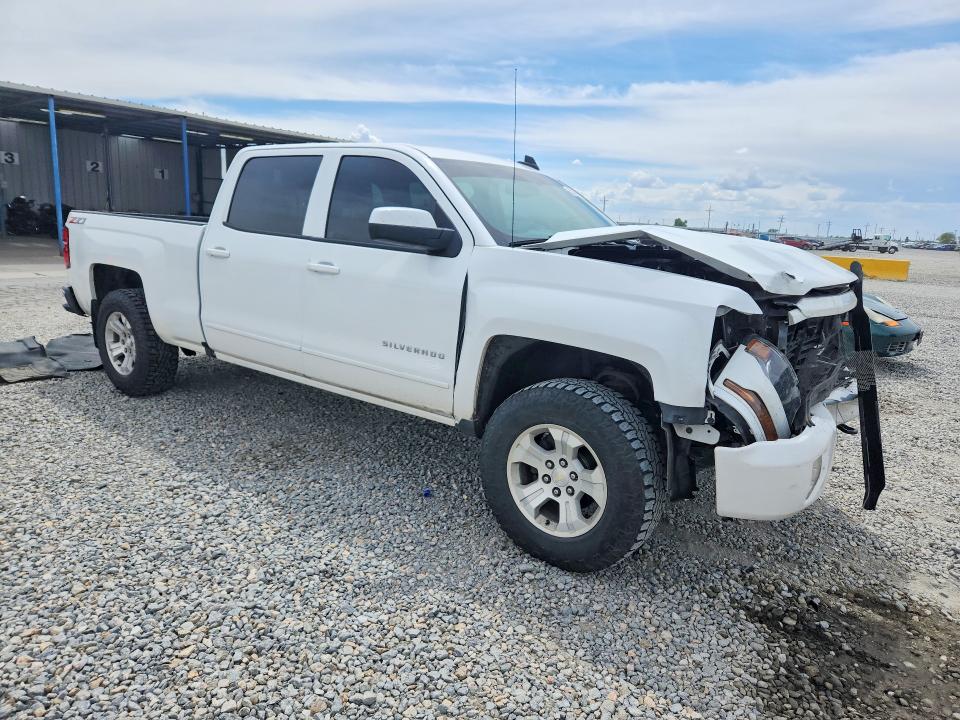 52370616 :رقم المزاد ، 3GCUKREC5JG375737 vin ، 2018 Chevrolet Silverado مزاد بيع