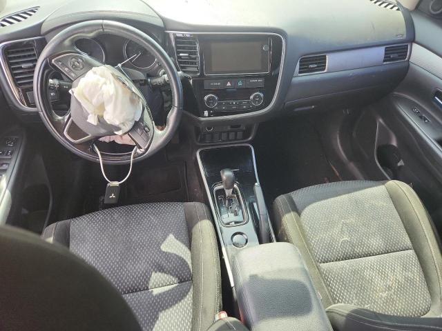 Продаж на аукціоні авто 2018 Mitsubishi Outlander, vin: JA4AD3A36JZ051271, номер лоту: 52533246