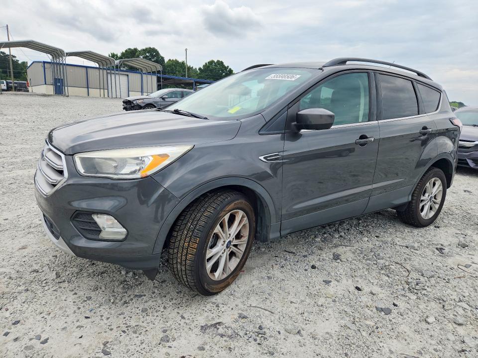55598506 :رقم المزاد ، 1FMCU0GD4JUC20323 vin ، 2018 Ford Escape مزاد بيع