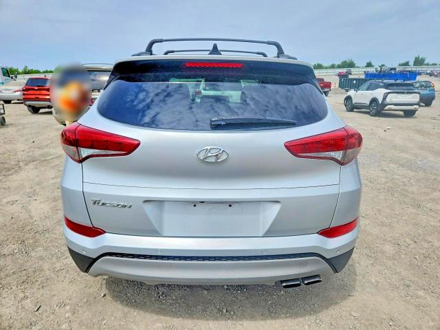 Продаж на аукціоні авто 2018 Hyundai Tucson, vin: KM8J33A28JU743279, номер лоту: 55077306