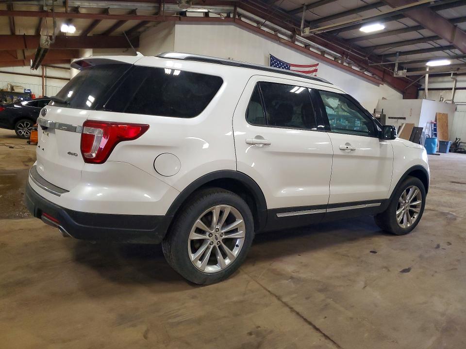 53133906 :رقم المزاد ، 1FM5K8D88JGA86225 vin ، 2018 Ford Explorer مزاد بيع