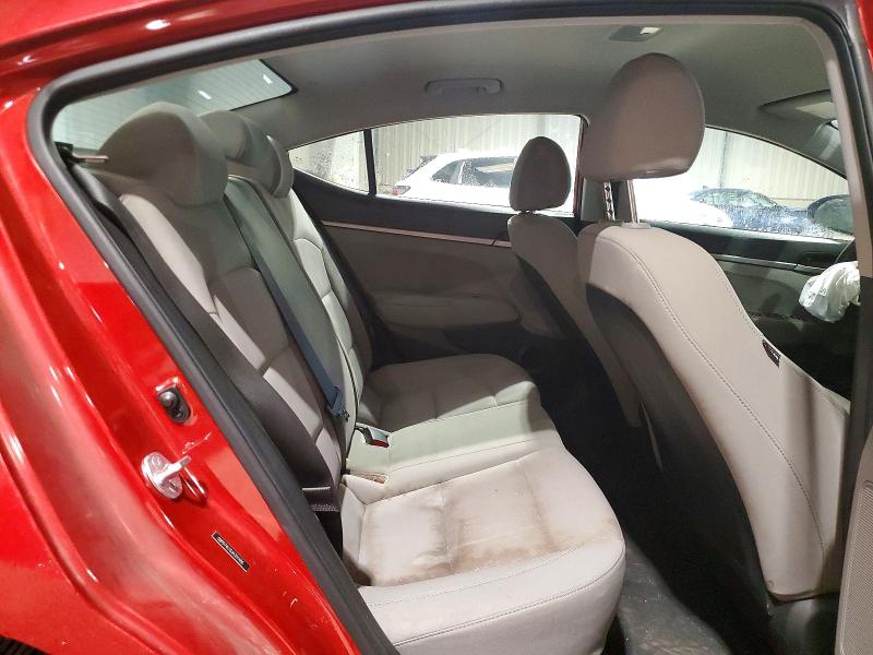 54617666 :رقم المزاد ، 5NPD74LF6JH351486 vin ، 2018 Hyundai Elantra مزاد بيع