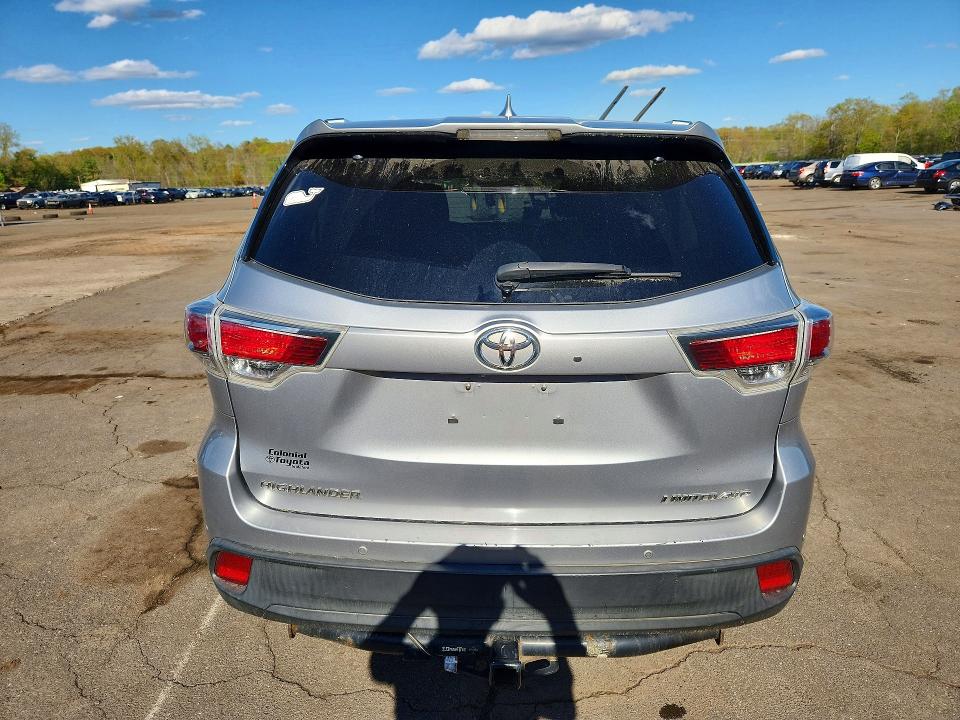 Продажа на аукционе авто 2015 Toyota Highlander, vin: 5TDDKRFH7FS072168, номер лота: 51984496