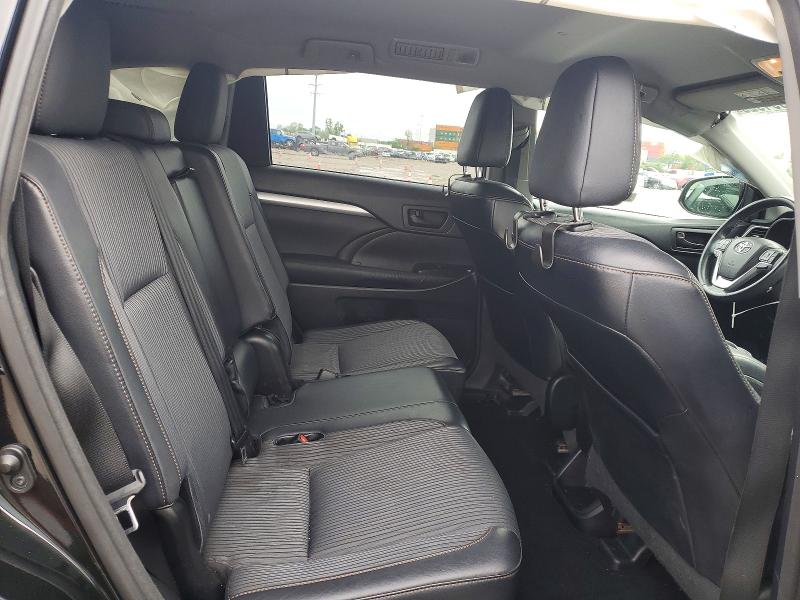 Продажа на аукционе авто 2015 Toyota Highlander, vin: 5TDBKRFH3FS140053, номер лота: 52094926
