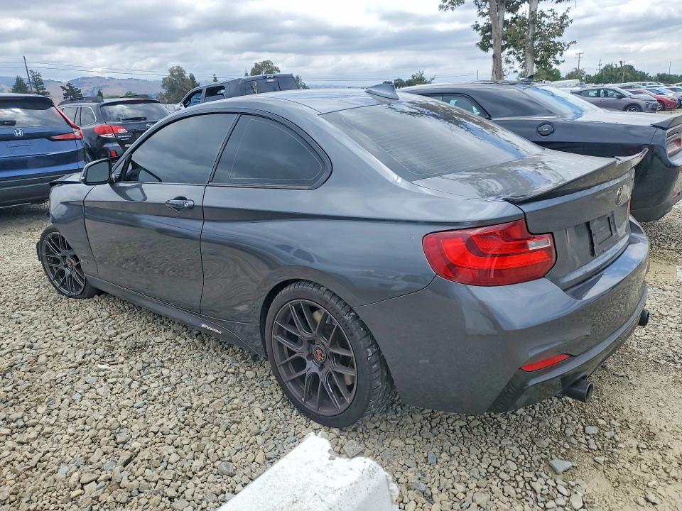 54782076 :رقم المزاد ، WBA1J7C58FV358800 vin ، 2015 Bmw M235i مزاد بيع
