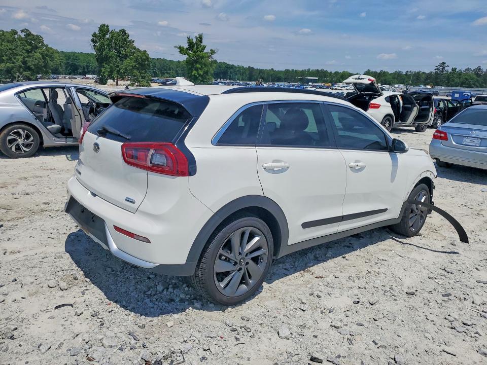 Продажа на аукционе авто 2017 Kia Niro, vin: KNDCC3LC8H5052082, номер лота: 52156176