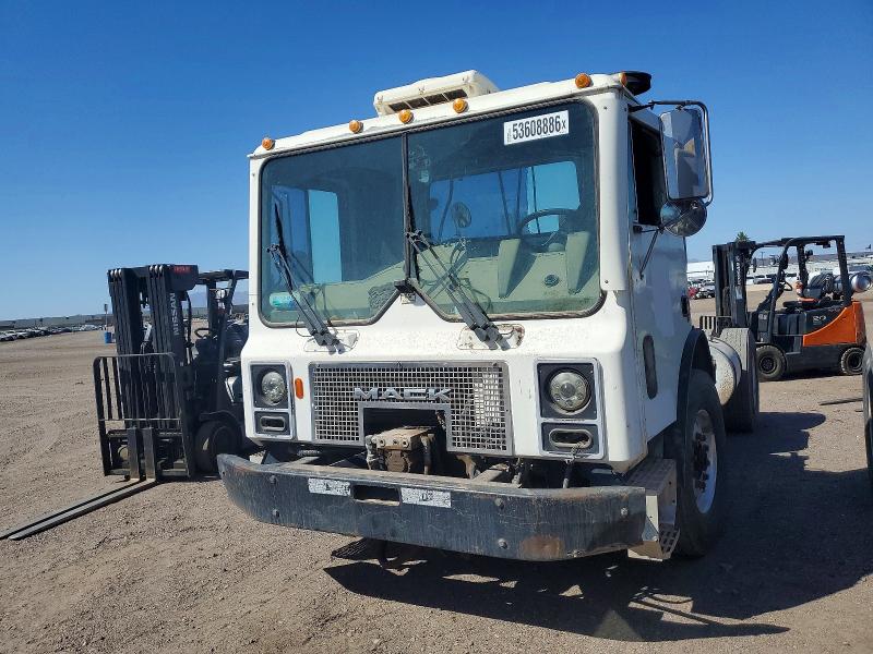 Продажа на аукционе авто 2005 Mack Mr688p, vin: 1M2K194Y45M029572, номер лота: 53608886