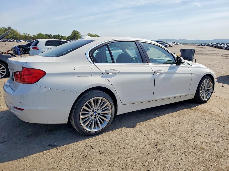 52372106 :رقم المزاد ، WBA3B5C56FP654297 vin ، 2015 Bmw 328 مزاد بيع