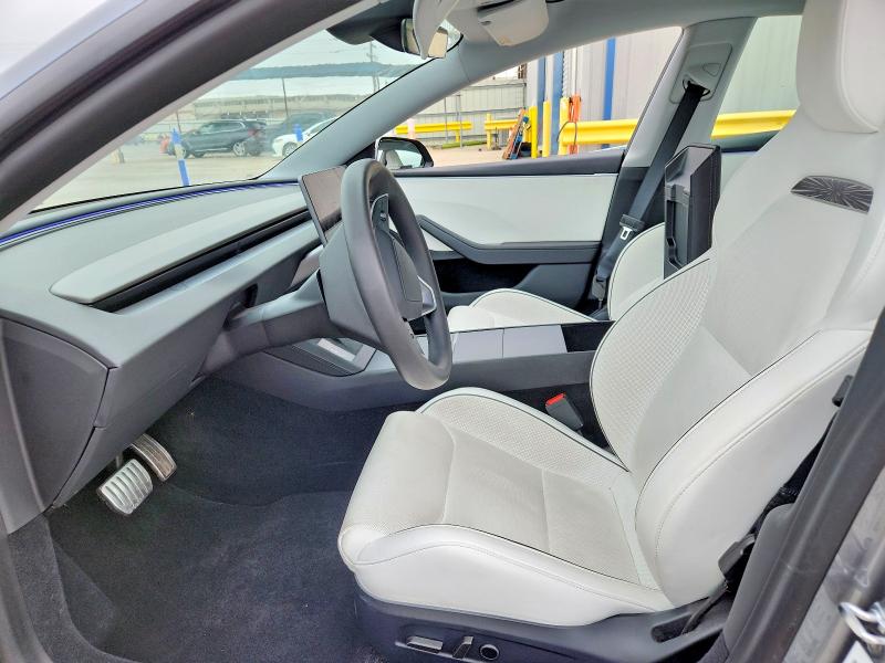 Продаж на аукціоні авто 2025 Tesla Model 3, vin: 5YJ3E1ET5SF934540, номер лоту: 52572076