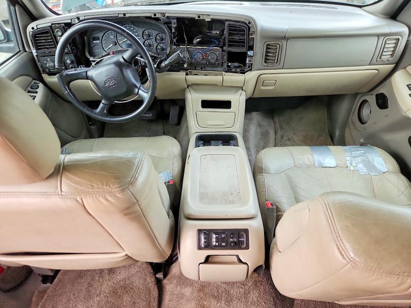 2001 Chevrolet Suburban მანქანა იყიდება აუქციონზე, vin: 3GNFK16T91G272191, აუქციონის ნომერი: 53072256