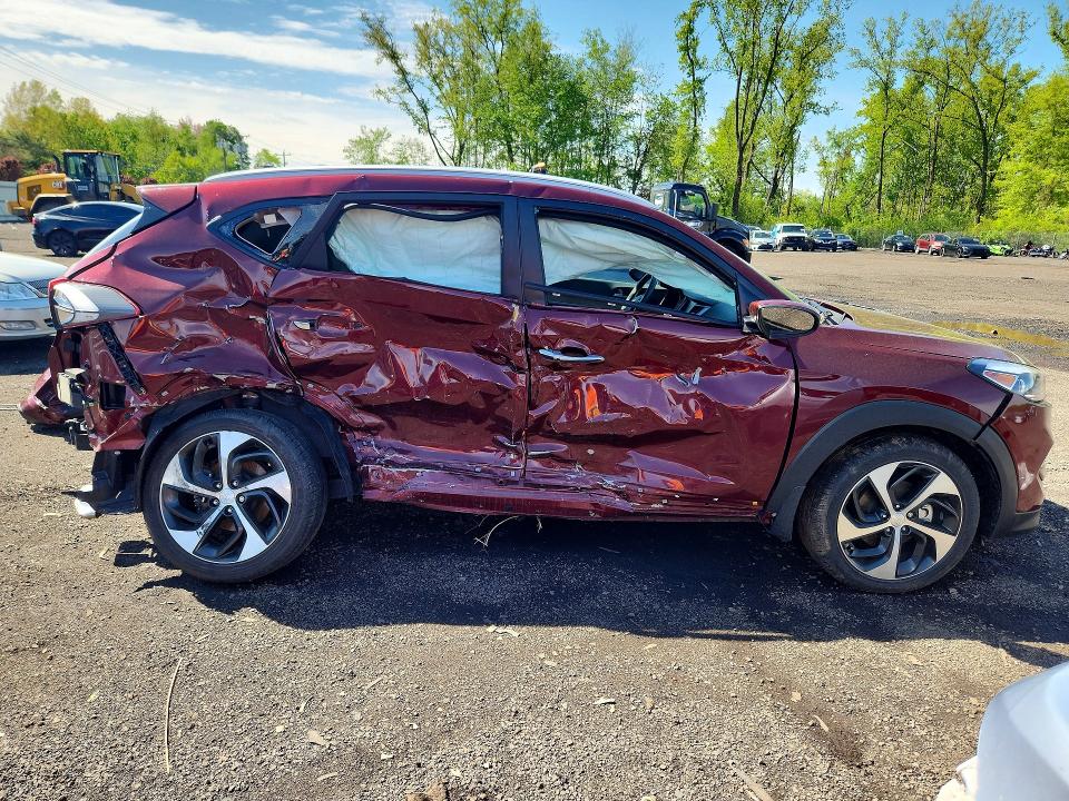 2017 Hyundai Tucson მანქანა იყიდება აუქციონზე, vin: KM8J3CA27HU364798, აუქციონის ნომერი: 52737656