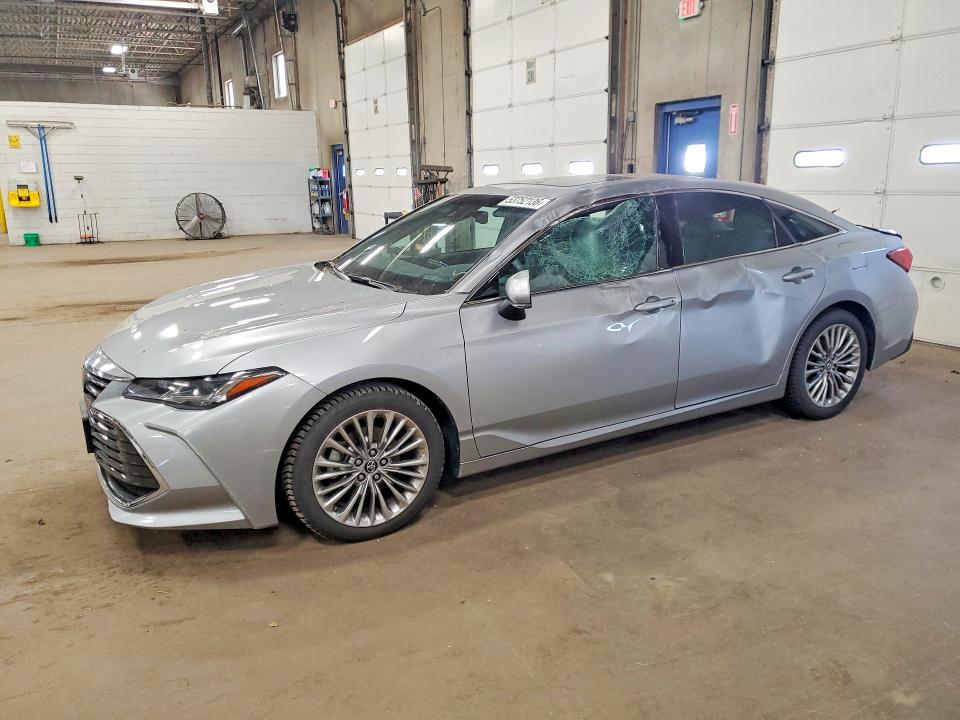 53752136 :رقم المزاد ، 4T1BZ1FBXKU034659 vin ، 2019 Toyota Avalon مزاد بيع
