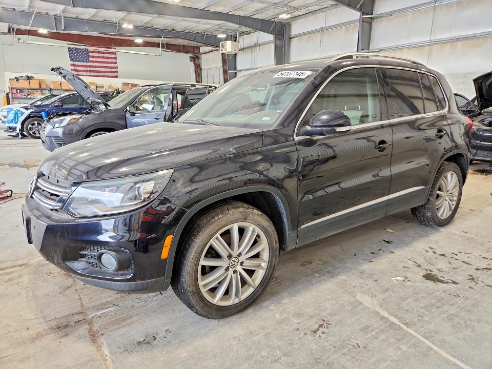 2016 Volkswagen Tiguan მანქანა იყიდება აუქციონზე, vin: WVGAV7AX2GW578081, აუქციონის ნომერი: 54157146