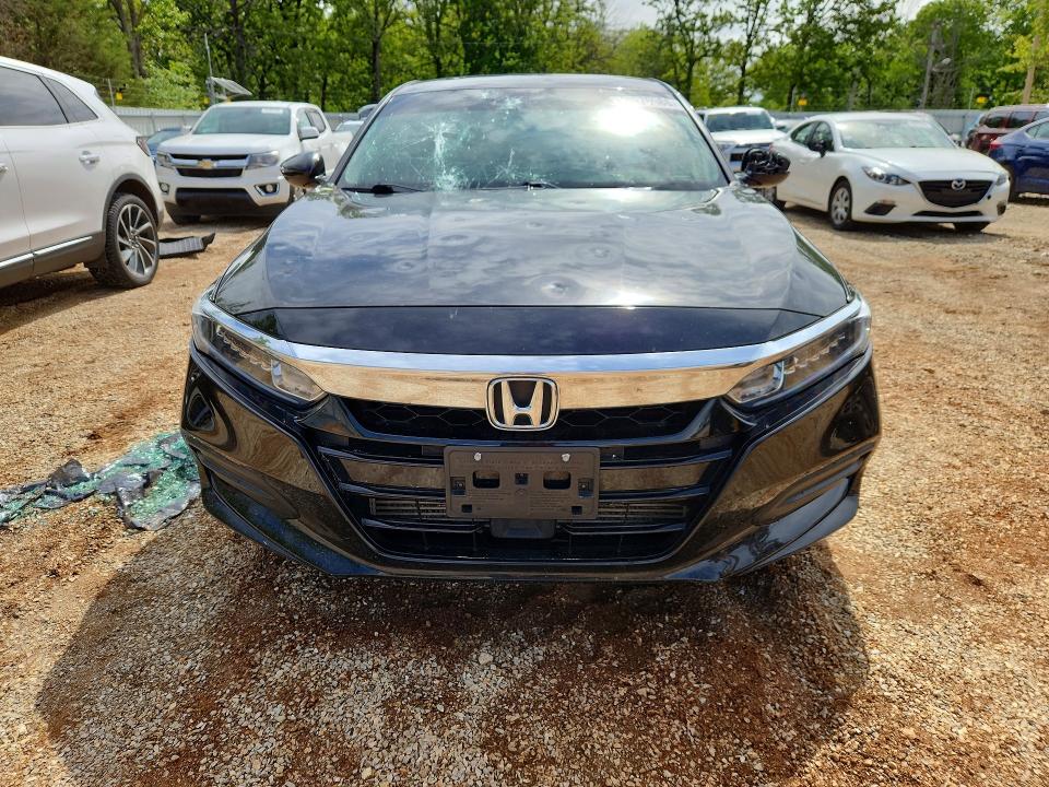 Продаж на аукціоні авто 2019 Honda Accord, vin: 1HGCV1F15KA076526, номер лоту: 52270586