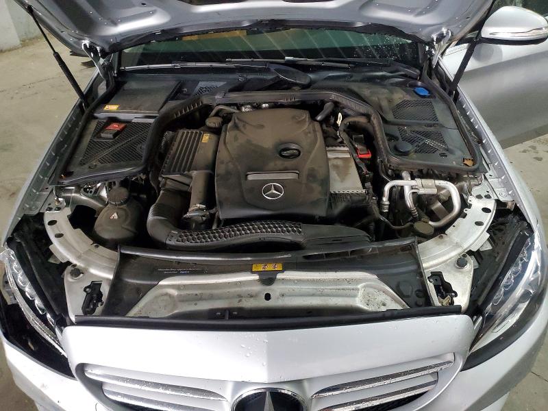 53128246 :رقم المزاد ، 55SWF4KB8FU028734 vin ، 2015 Mercedes-benz C مزاد بيع