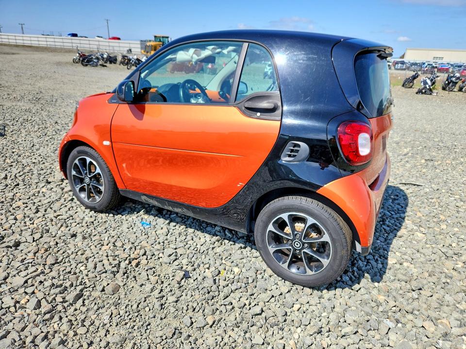 Aukcja sprzedaży 2016 Smart Fortwo, vin: WMEFJ5DA7GK051762, numer aukcji: 52711716