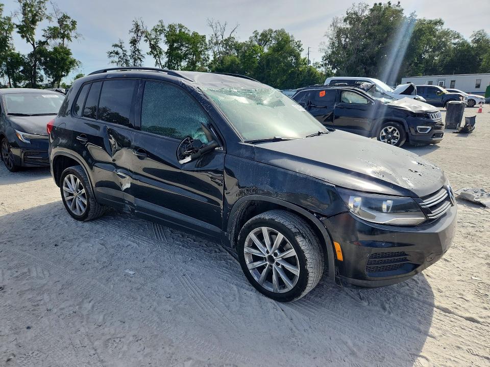 Продаж на аукціоні авто 2018 Volkswagen Tiguan Limited, vin: WVGAV7AX4JK006072, номер лоту: 52481926