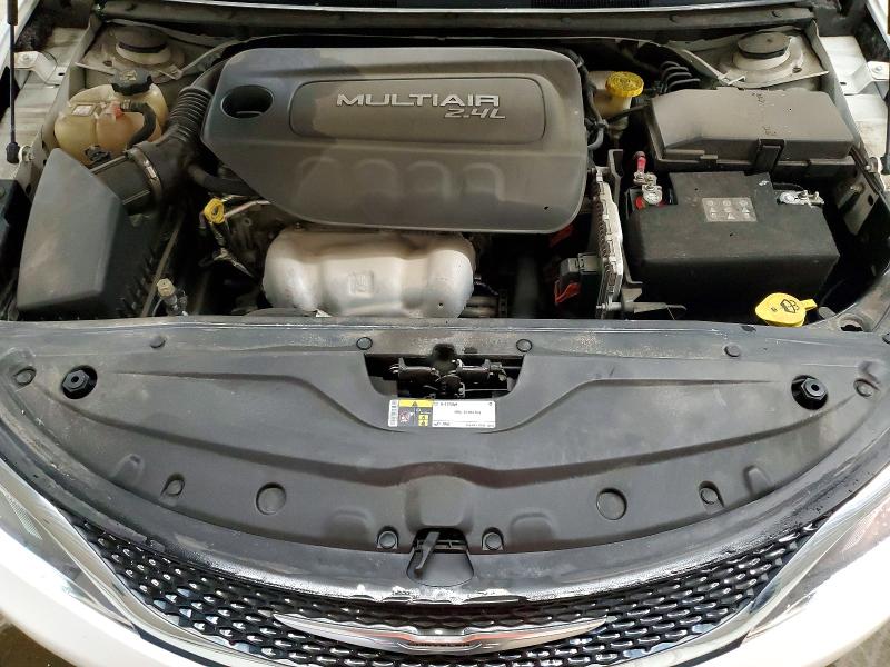 52225686 :رقم المزاد ، 1C3CCCAB9FN657952 vin ، 2015 Chrysler 200 مزاد بيع