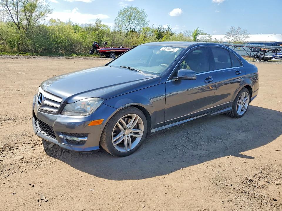 52470236 :رقم المزاد ، WDDGF8AB1DA881244 vin ، 2013 Mercedes-benz C مزاد بيع