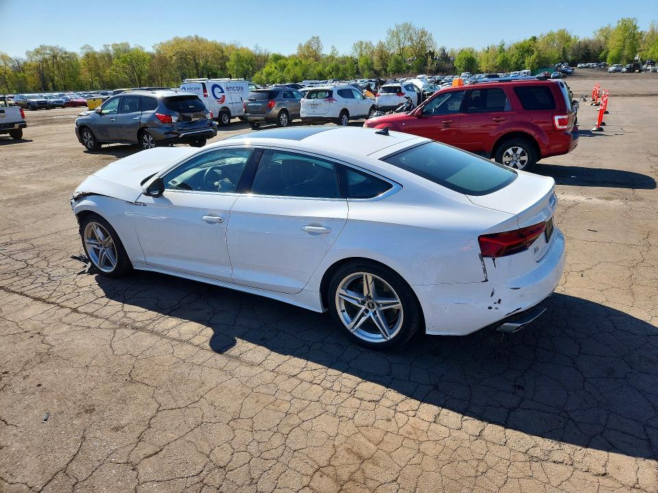 2022 Audi A5 მანქანა იყიდება აუქციონზე, vin: WAUFACF58NA018191, აუქციონის ნომერი: 52139056