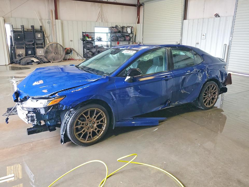 53997526 :رقم المزاد ، 4T1T11BK4PU078259 vin ، 2023 Toyota Camry مزاد بيع